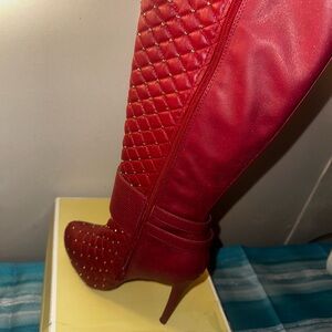 Fahrenheit Red Quilted Heeled Boots